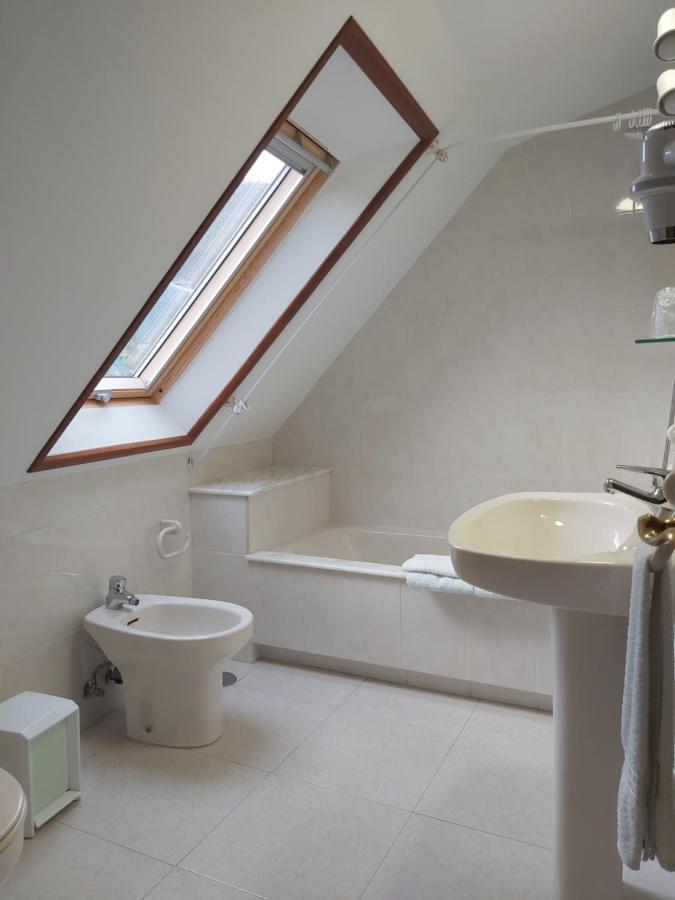 Hostal O Forno Porto do Barqueiro Chambre photo
