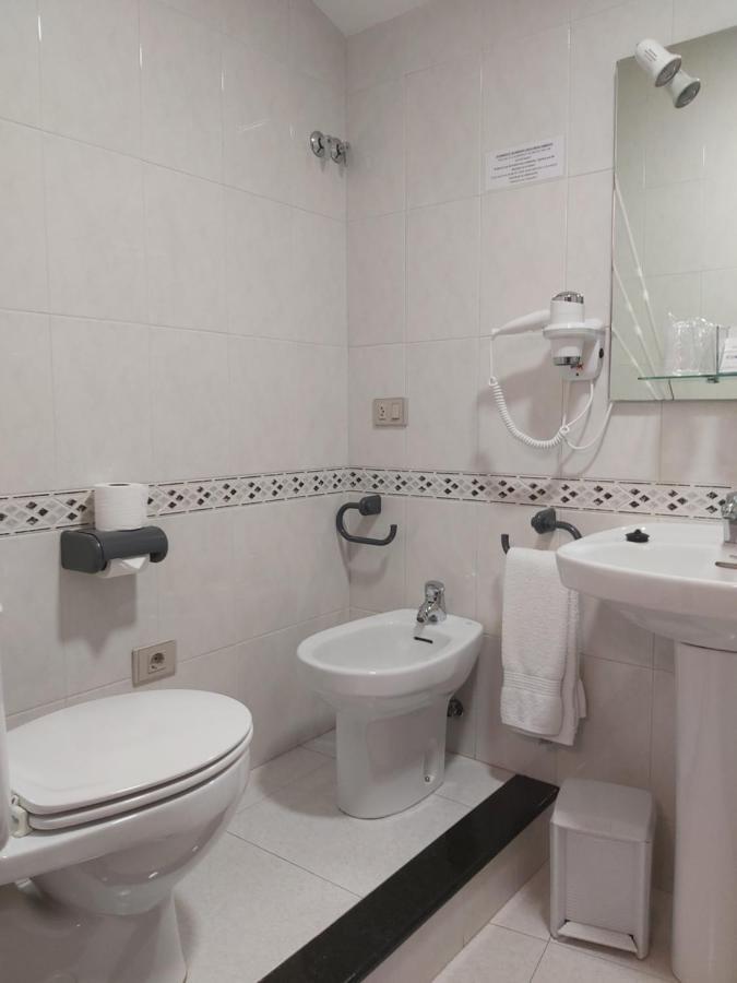 Hostal O Forno Porto do Barqueiro Chambre photo