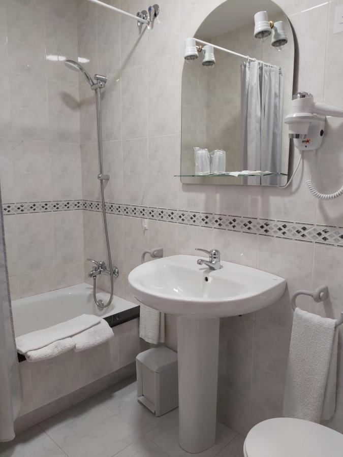 Hostal O Forno Porto do Barqueiro Chambre photo